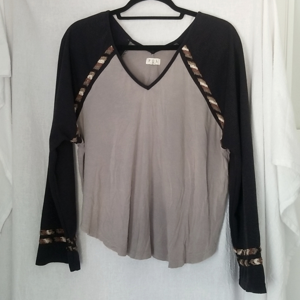 Pol size Small long sleeve shirt